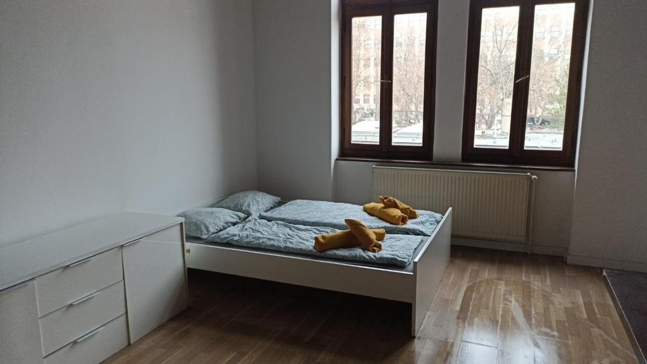Blue Lotus Apartments Bratislava Exterior photo